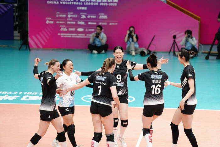 北京女排连续两年征战亚冠联赛 赛场磨砺年轻阵