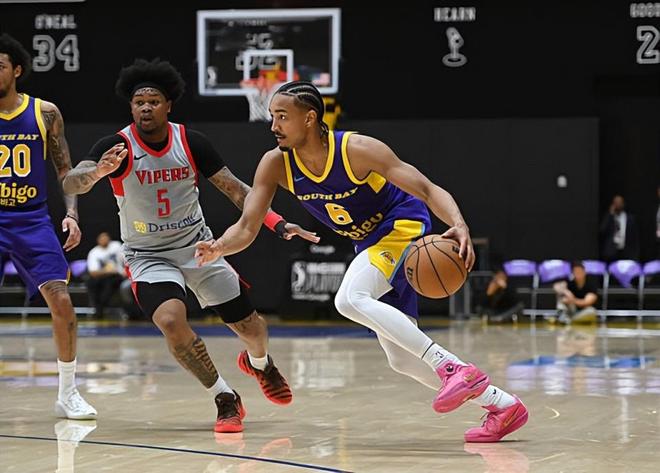 南湾湖人力克毒蛇晋级西部决赛 巴夫金表现低迷