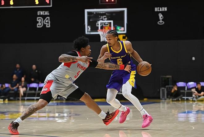 南湾湖人力克毒蛇晋级西部决赛 巴夫金表现低迷