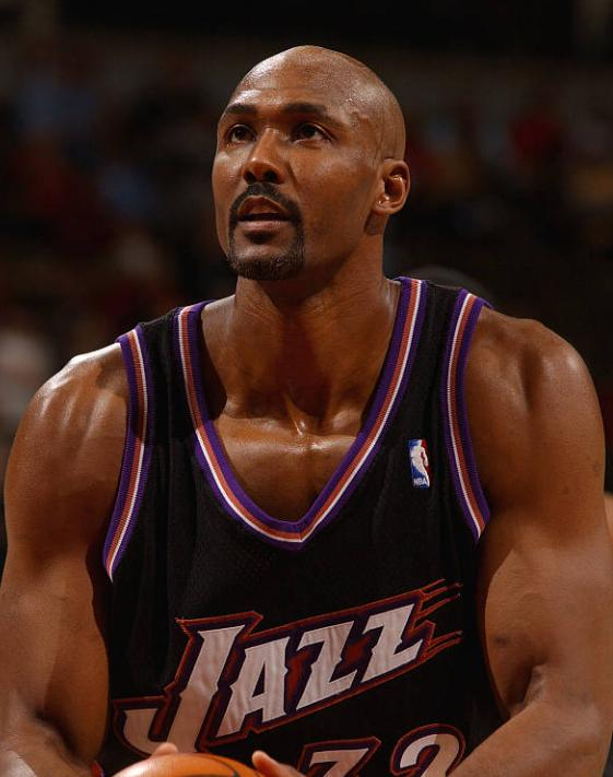 杜兰特冲击马龙得分纪录，挑战历史巅峰